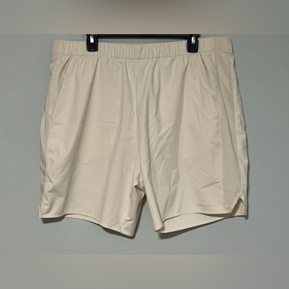OUTDOOR VOICES  7'' Athletic Shorts - XXL